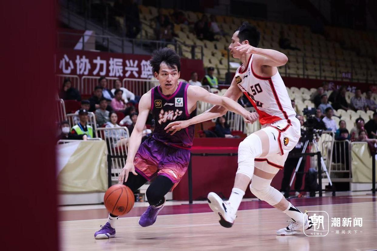 包含浙江稠州金租开启新赛季征程，球队迎来挑战的词条