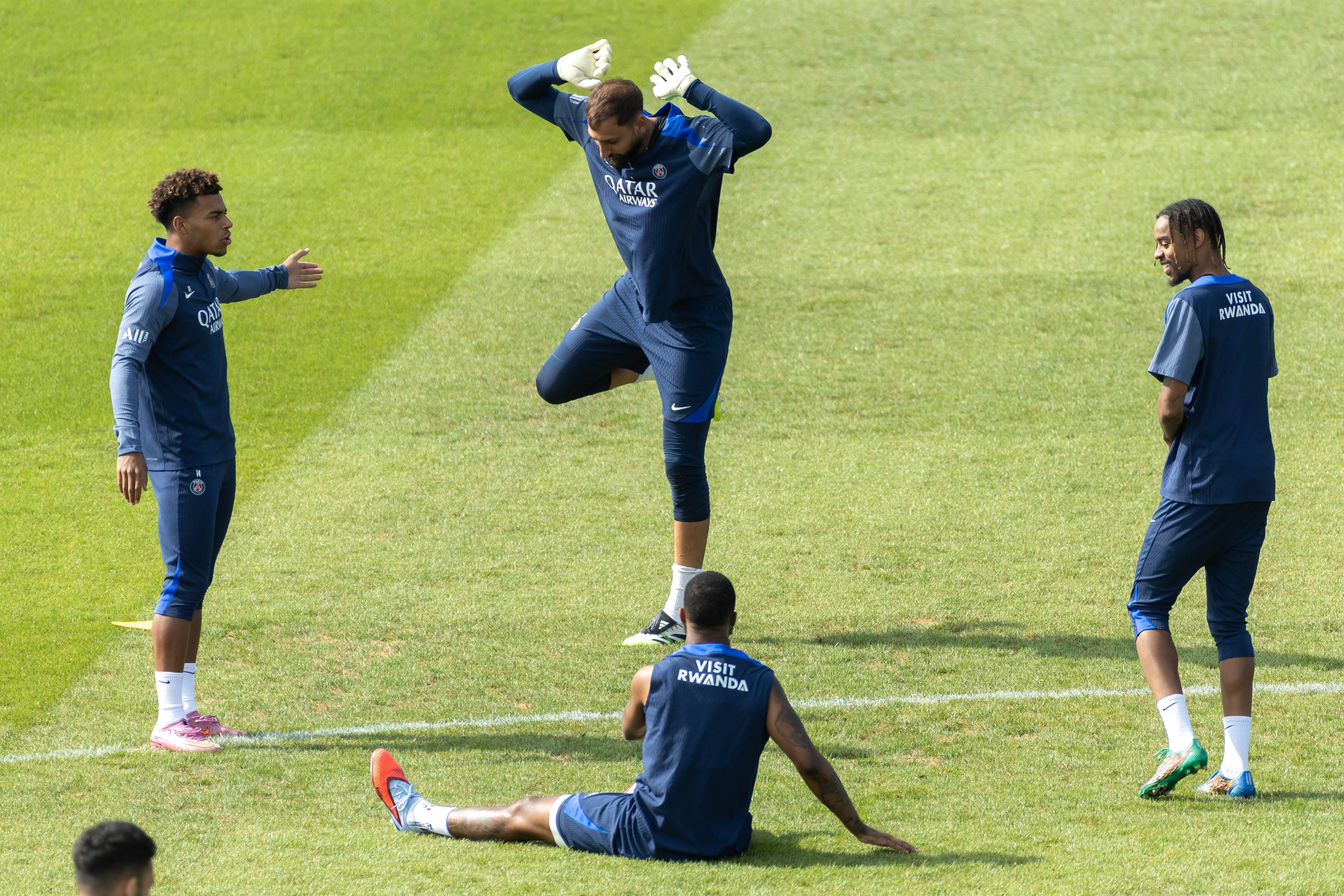 法甲联赛总统:重振实力,卫冕冠军巴黎圣日耳曼备战新赛季的简单介绍 法甲联赛总统:重振实力,卫冕冠军巴黎圣日耳曼备战新赛季的简单介绍