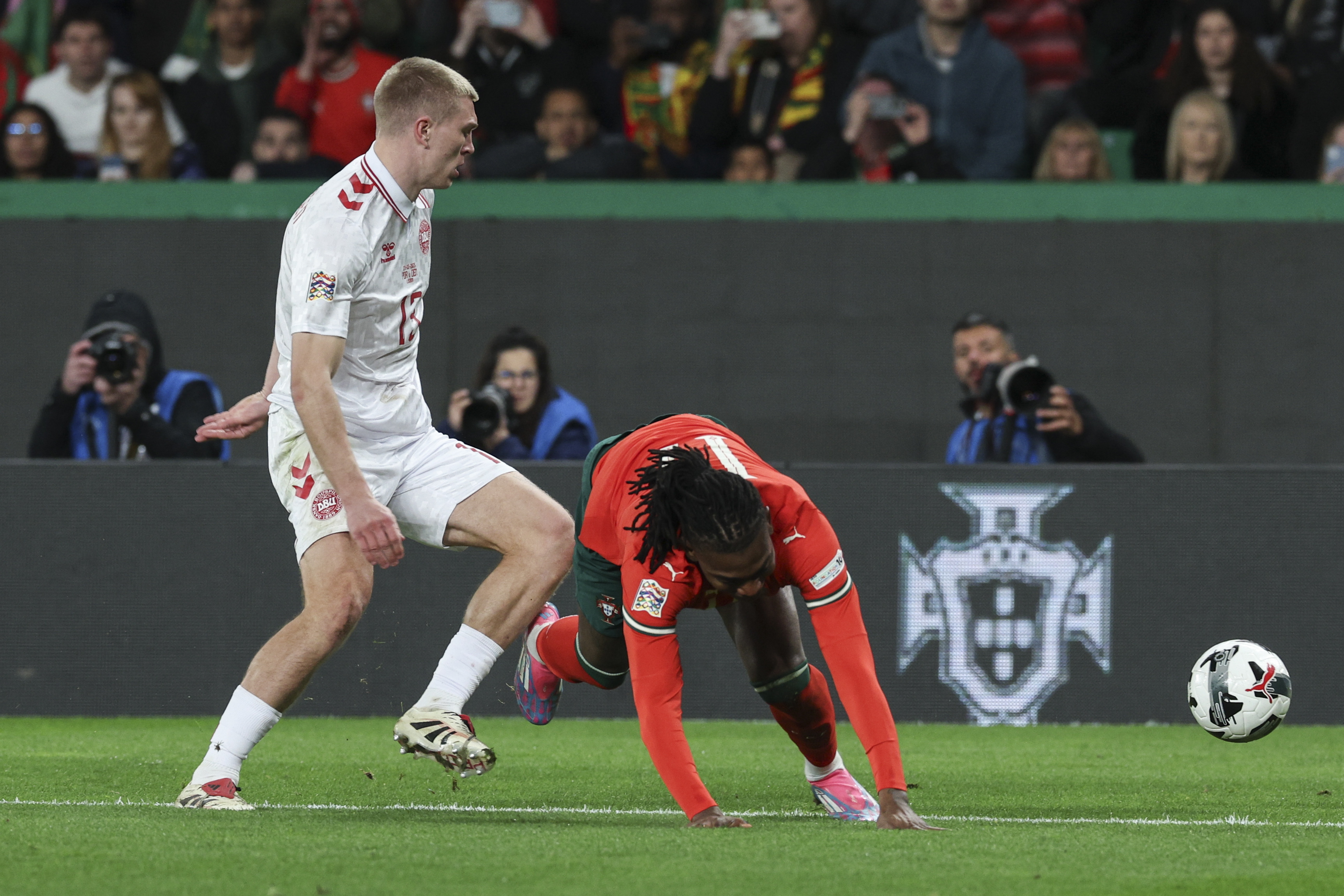 关于欧国联比赛晋级赛圆满结束，四强已定？的信息