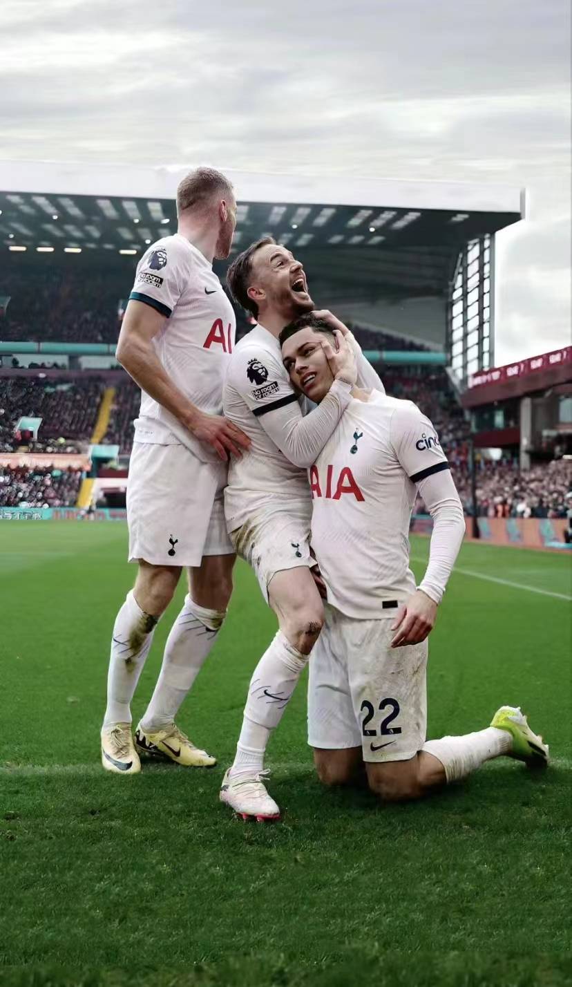 热刺遭遇尴尬失利，阿森纳瞄准欧战资格的简单介绍