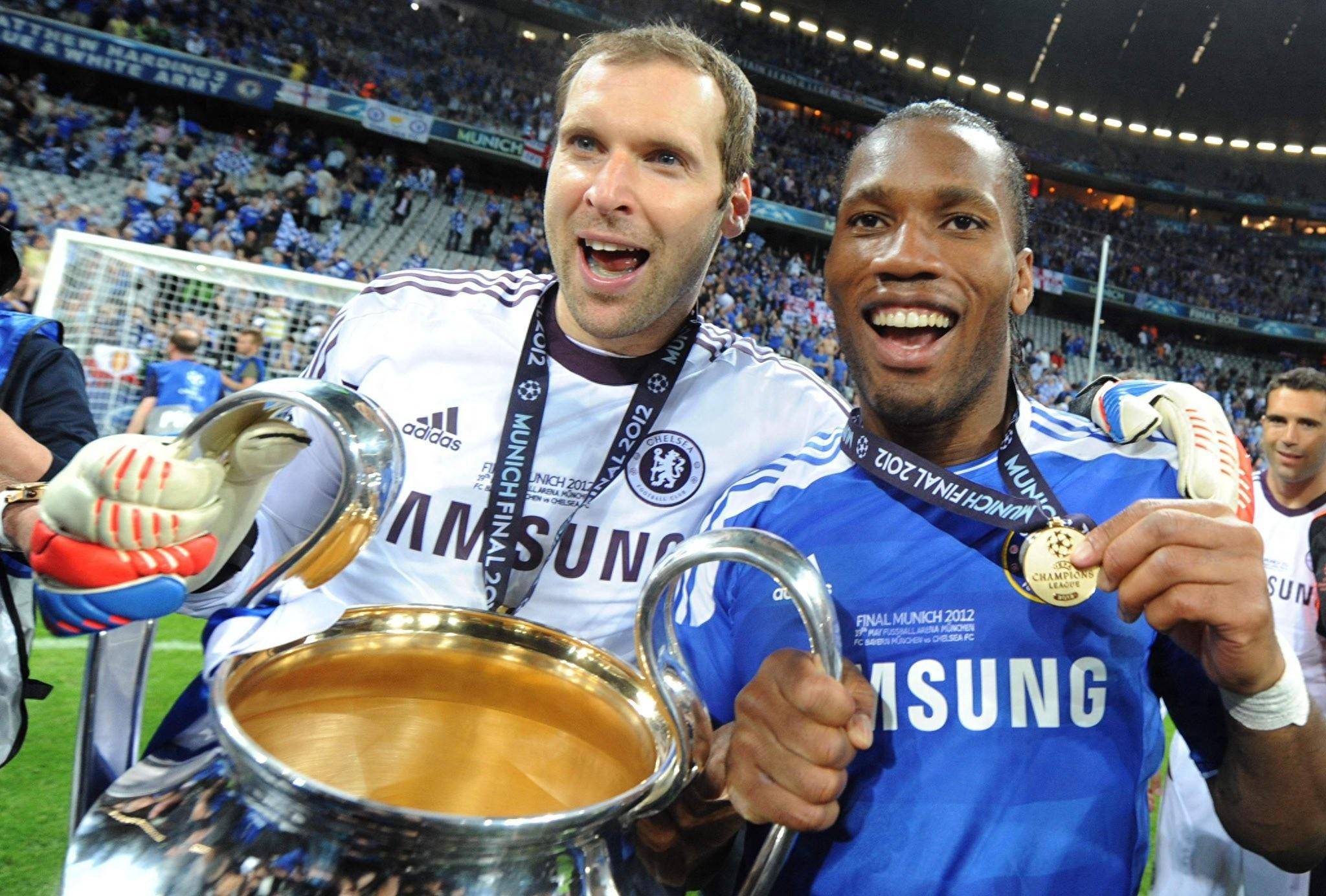 开云体育平台APP-切尔西后卫送出助攻，帮助球队获胜