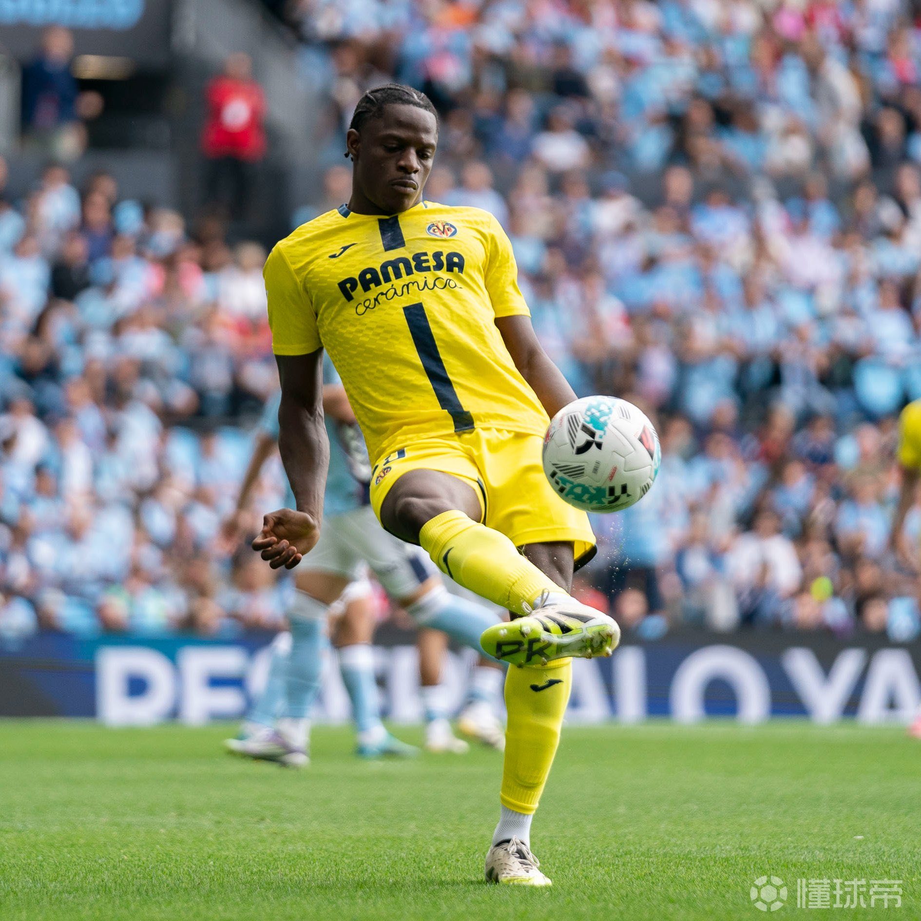 比利亚雷亚尔客场获胜，豪取宝贵积分的简单介绍