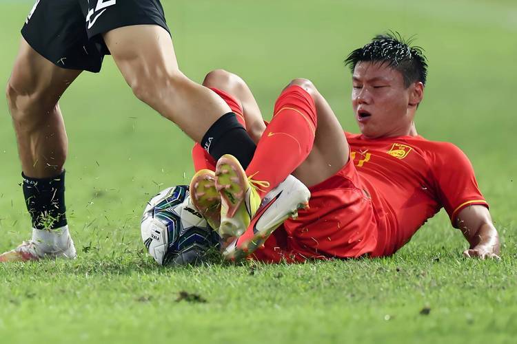 亚洲足球赛事激烈展开,中国队斩获胜利的简单介绍 亚洲足球赛事激烈展开,中国队斩获胜利的简单介绍