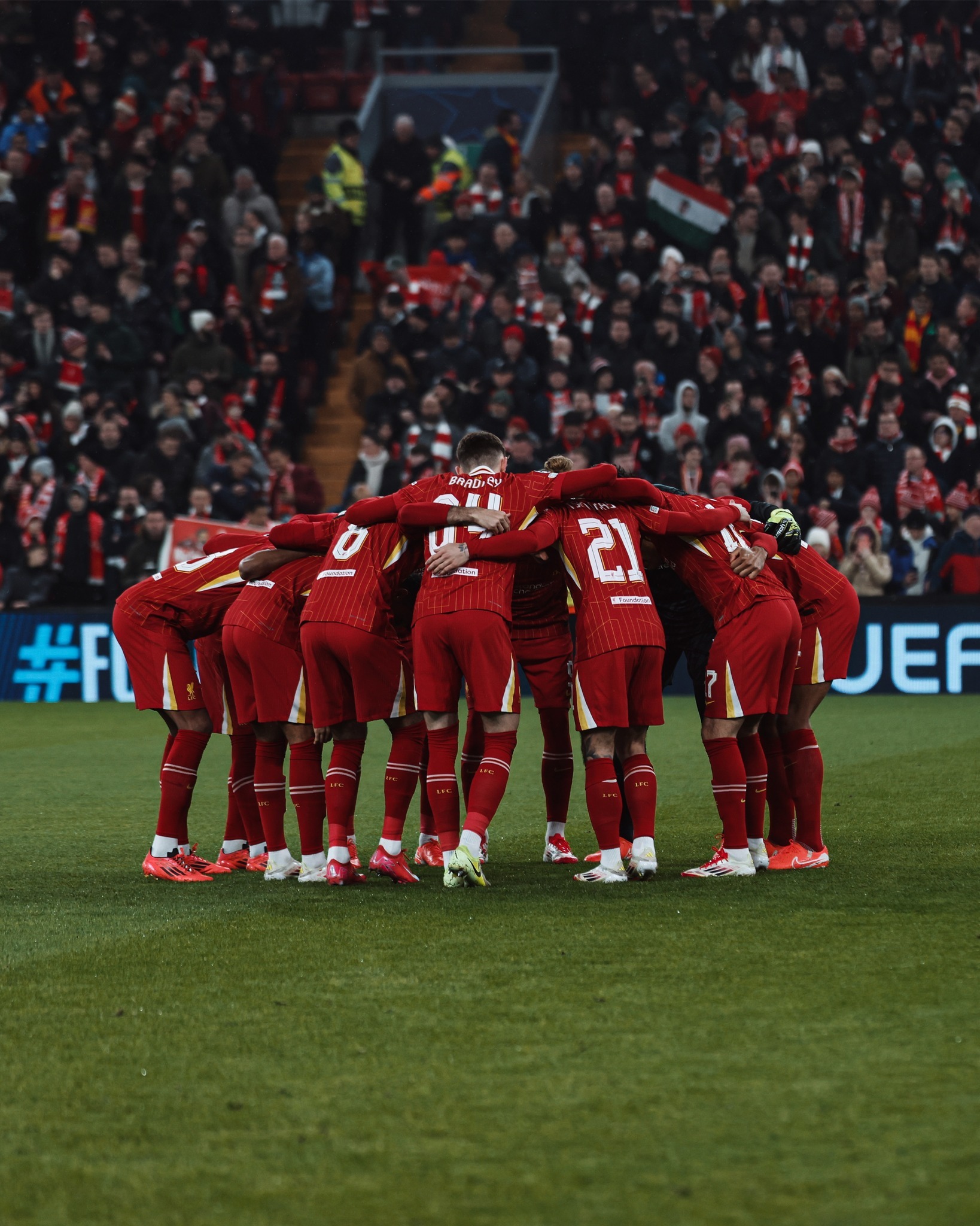 关于利物浦大比分战胜马德里竞技,继续领跑的信息 关于利物浦大比分战胜马德里竞技,继续领跑的信息