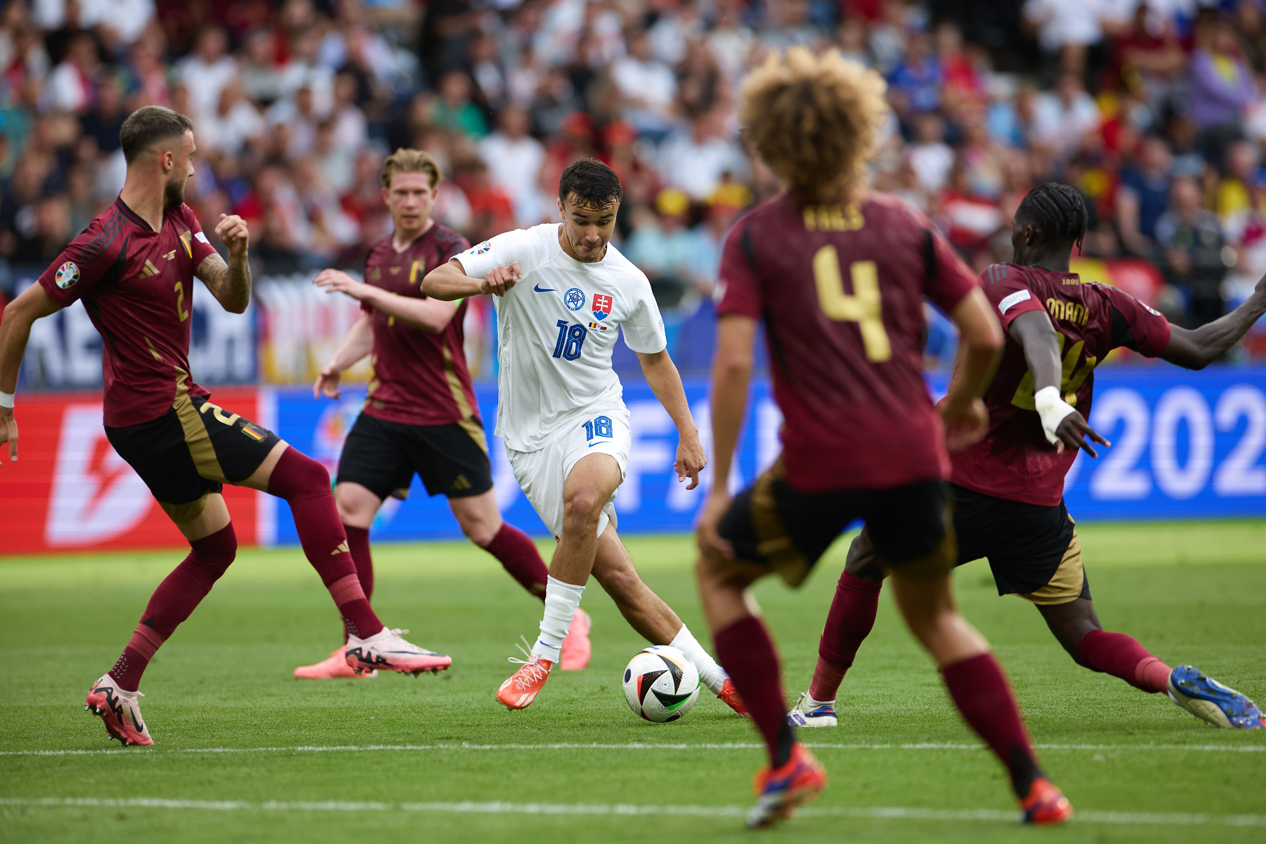 斯洛伐克队在国际体育赛中展现实力