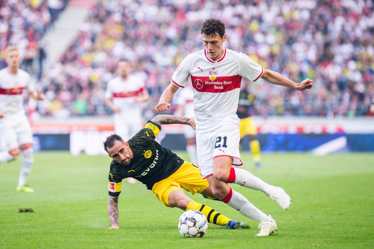 斯图加特客场遭遇失利，保级形势严峻的简单介绍