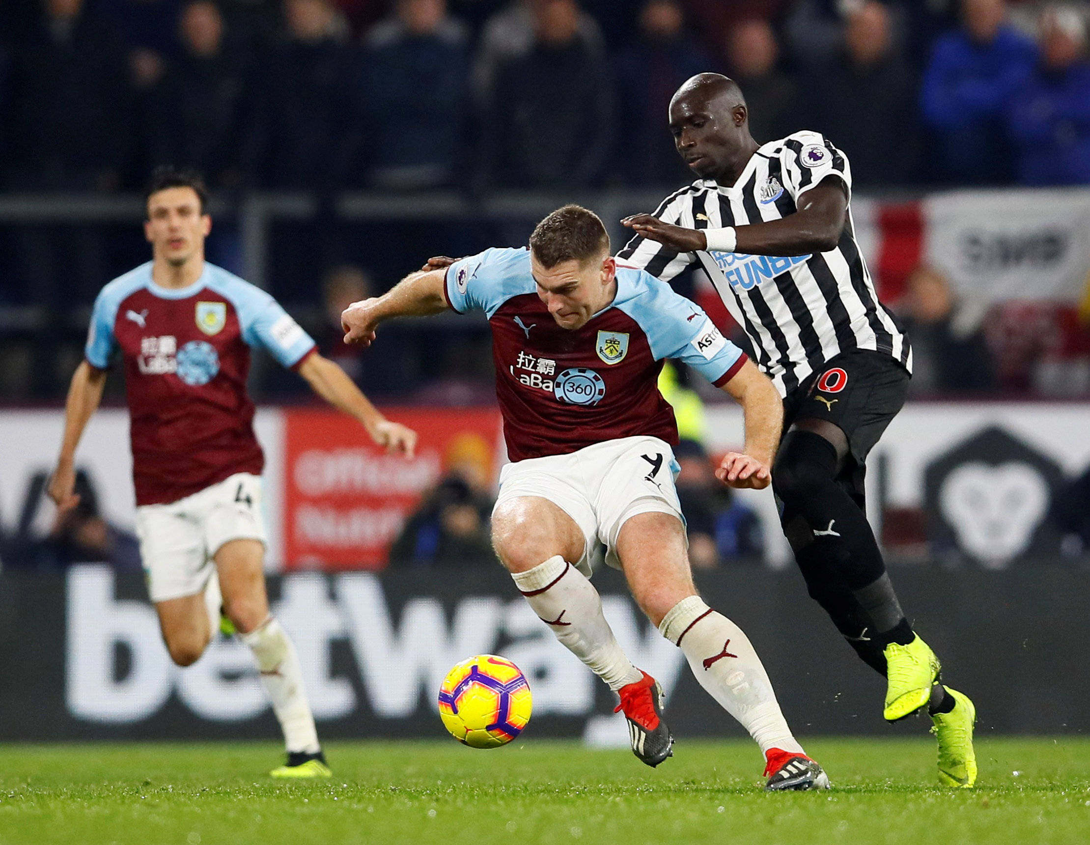 开云APP-阿森纳vs.伯恩利，争取三分领跑