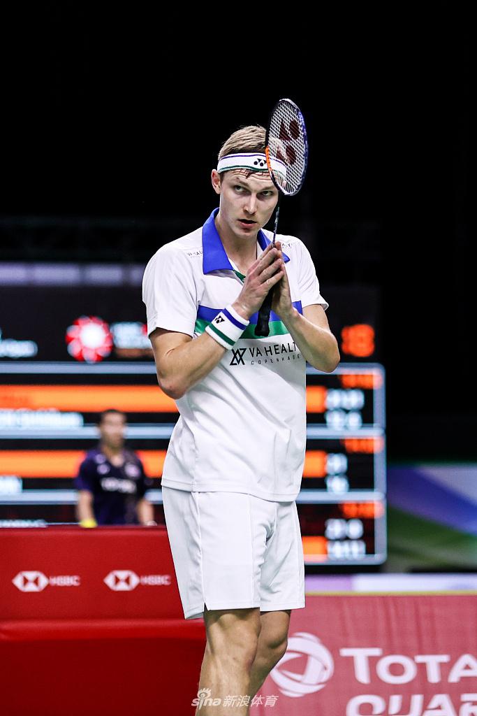 中国队险胜泰国队,安赛龙统治全场 中国队险胜泰国队,安赛龙统治全场