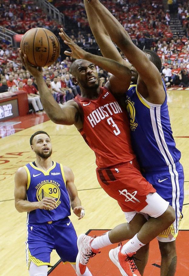 勇士轻取北京队，保罗关键制胜