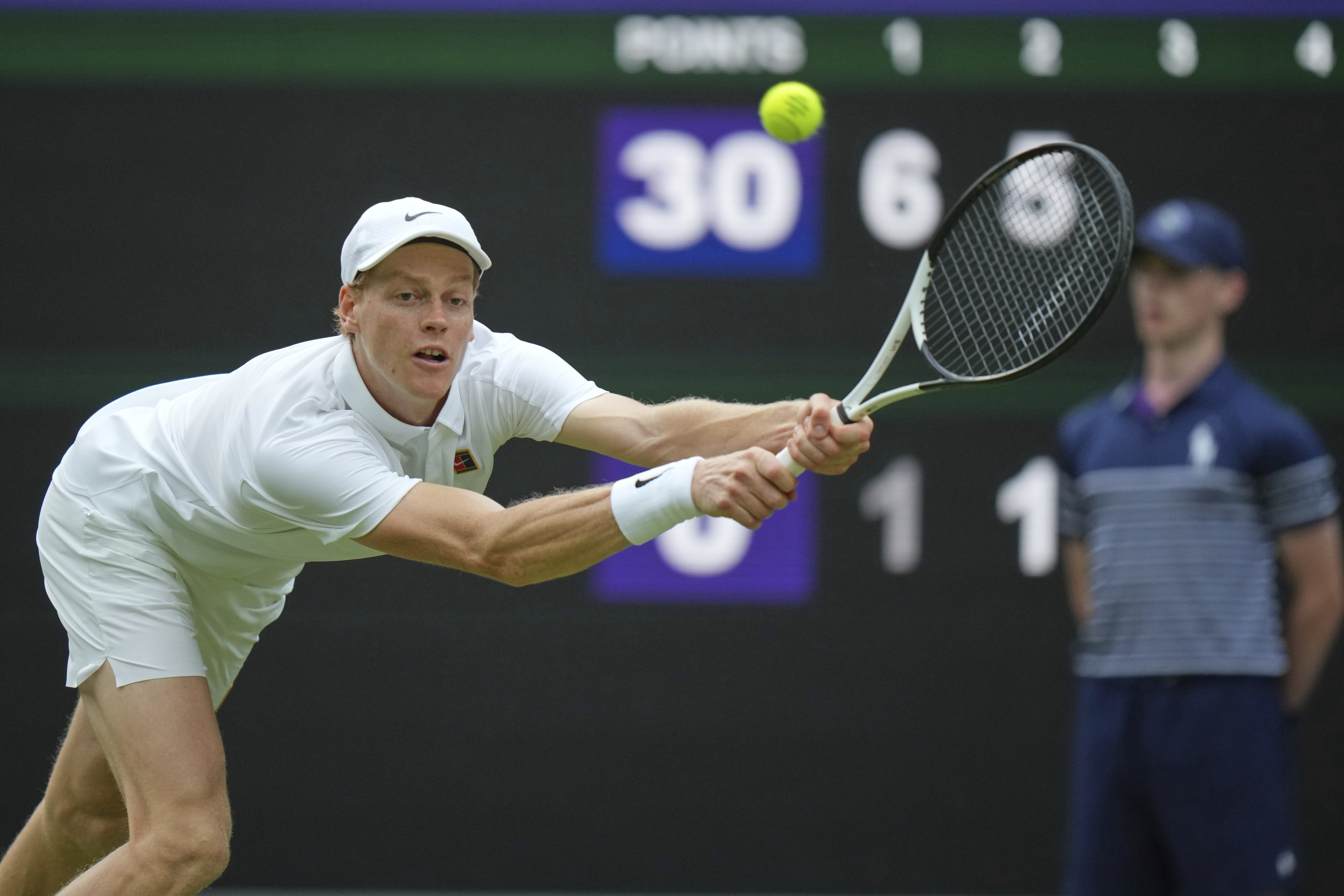 开云体育下载-关于澳网完胜温网，辛纳关键制胜的信息