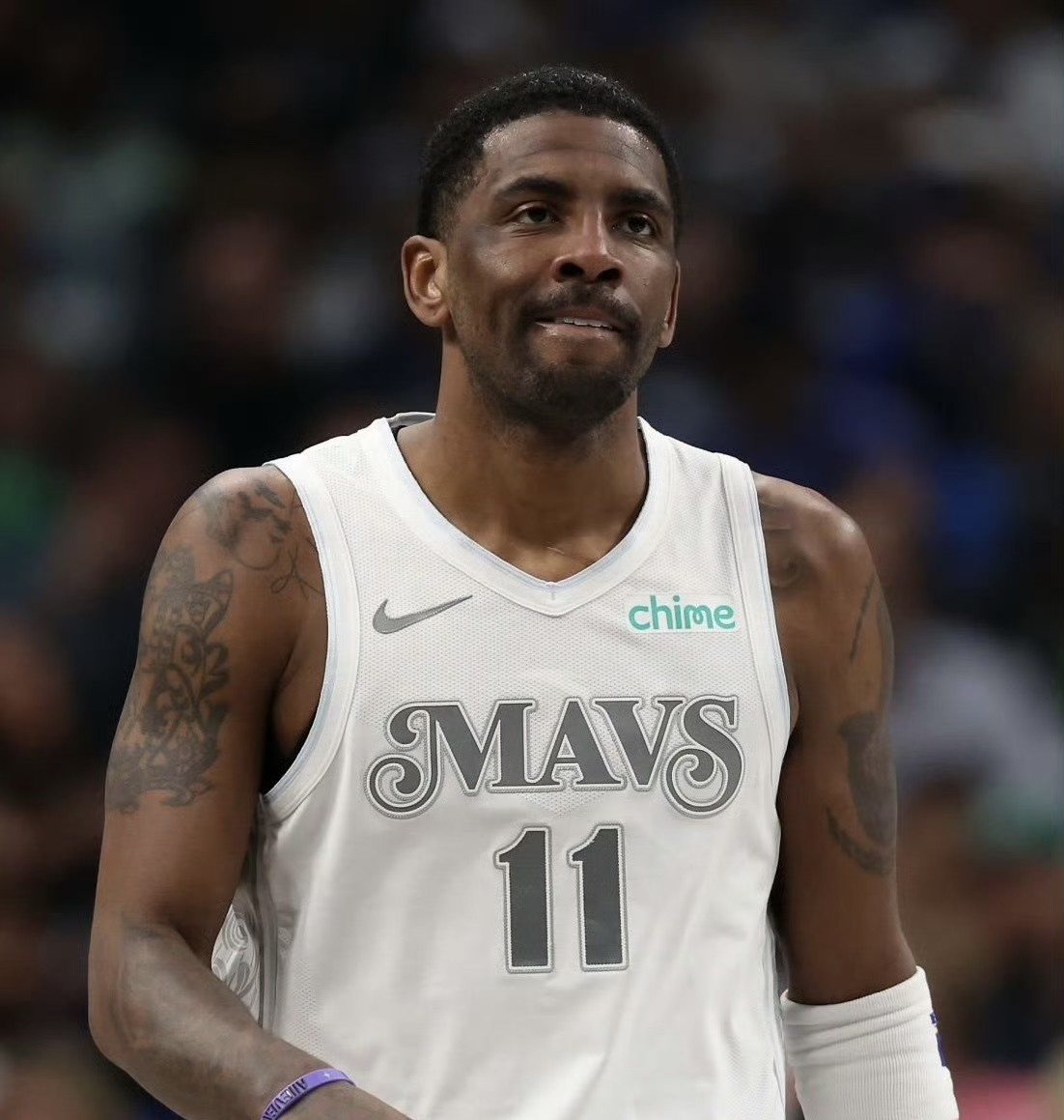 上海队逆转勇士,欧文关键制胜 上海队逆转勇士,欧文关键制胜