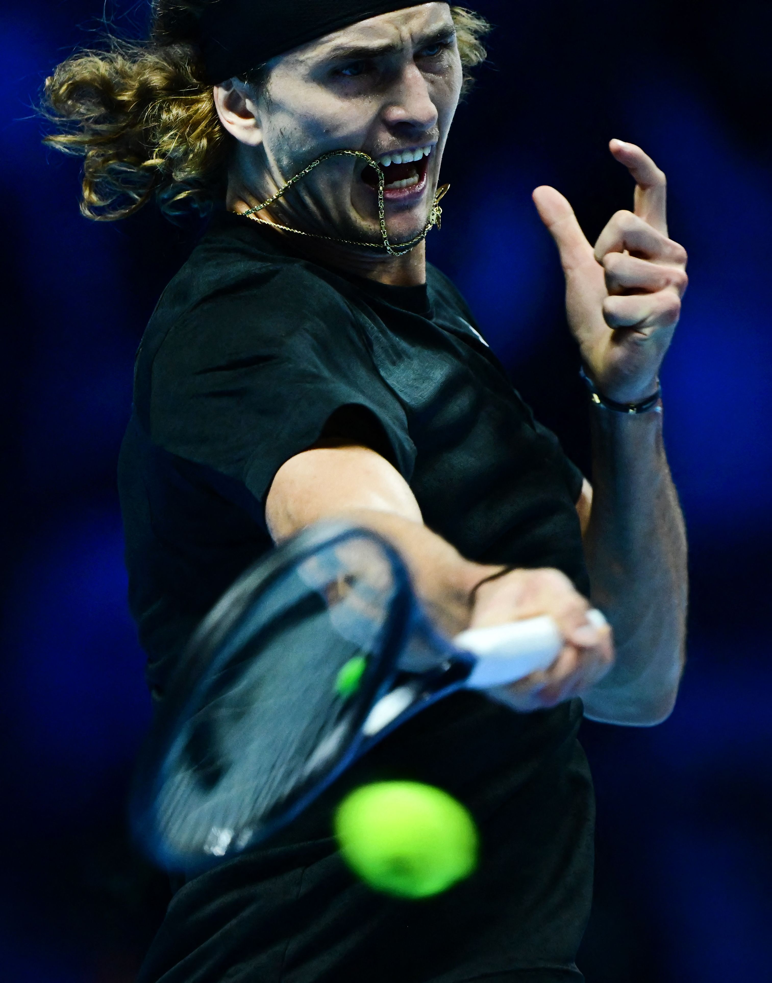 关于ATP总决赛完胜拉沃尔杯，梅德韦杰夫统治全场的信息