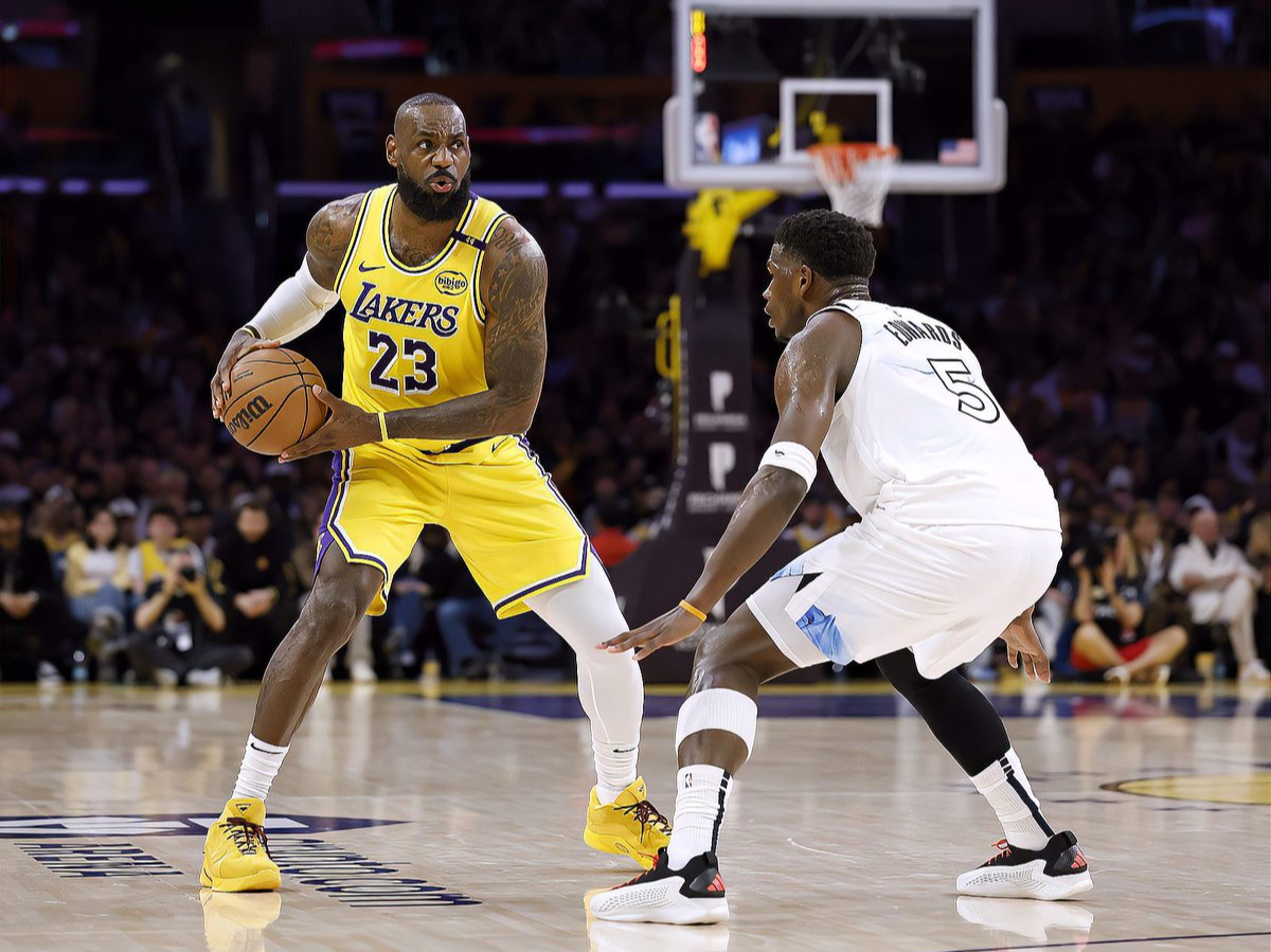 开云体育官网-步行者翻盘湖人，布伦森状态火热