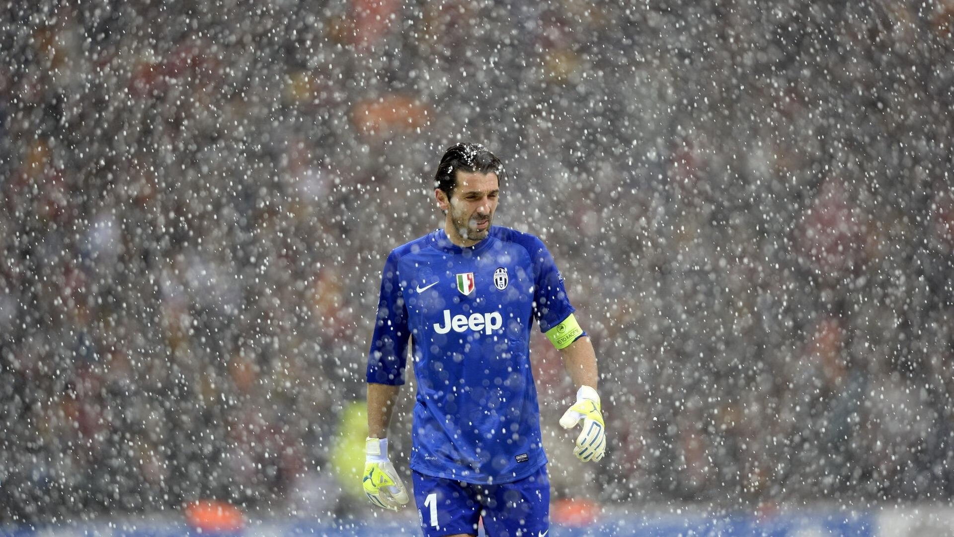 赛道与绿茵，当F1新赛季遇上玻利维亚的逆袭