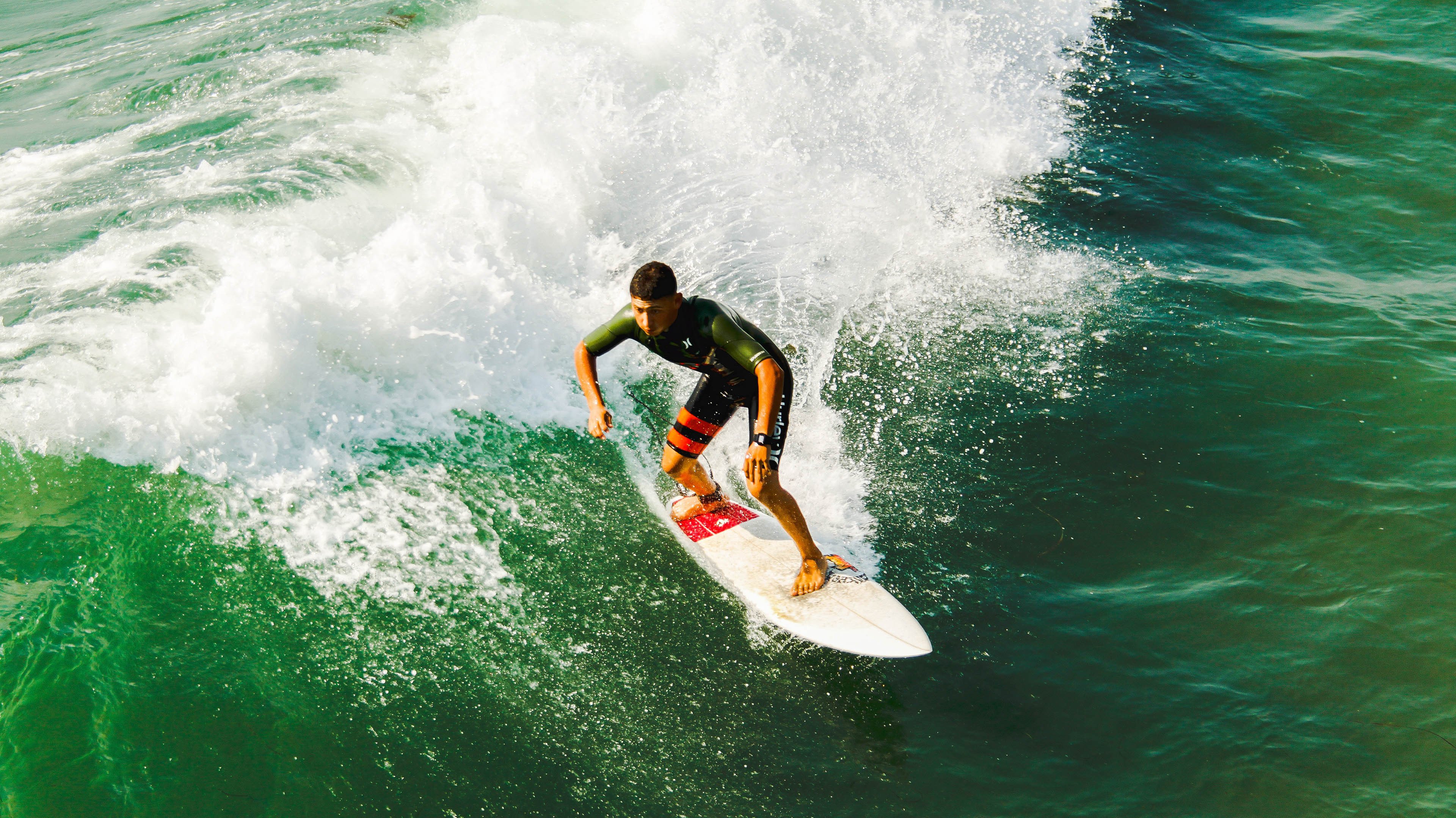 开云体育官网-骑士对阵热火，杰伦·格林关键制胜，新星闪耀改写东部格局