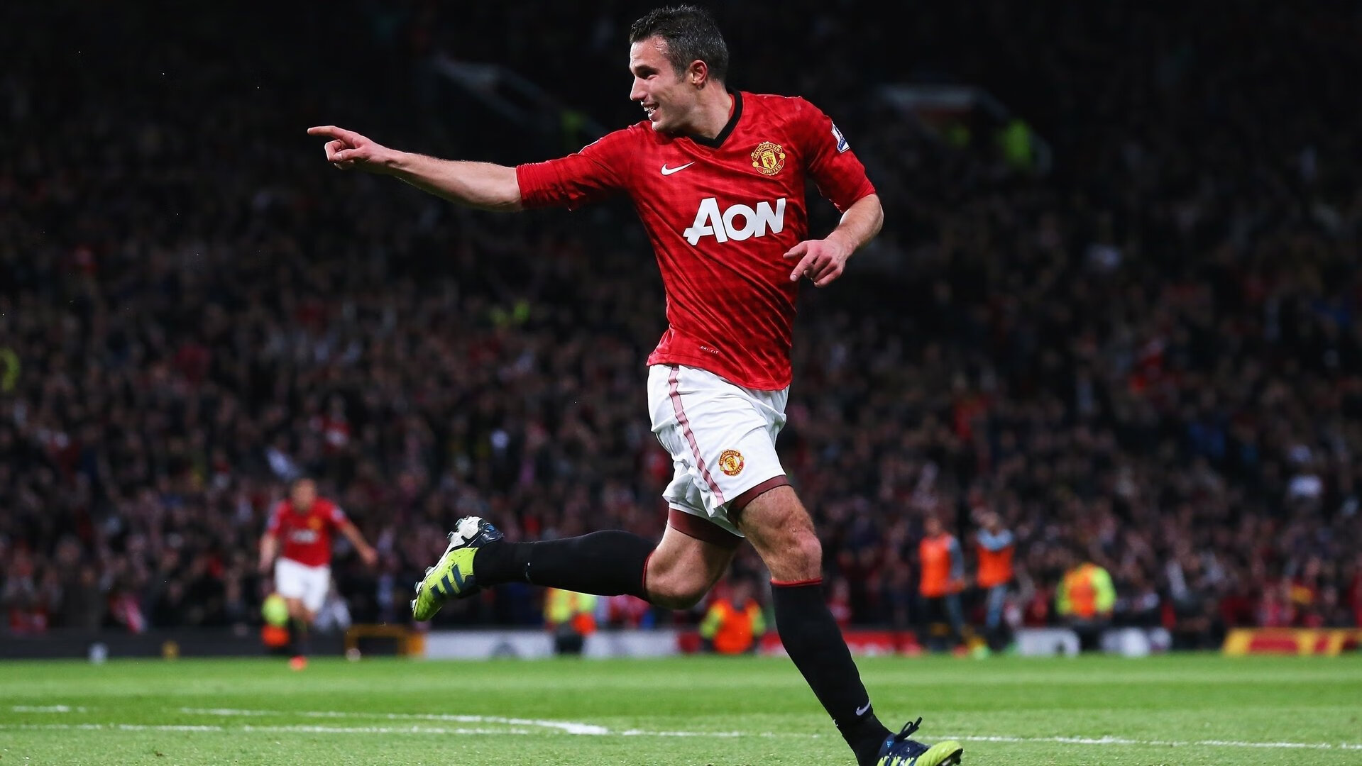 开云APP-奥亚尔萨瓦尔爆发破局，洪都拉斯式坚韧助多特蒙德淘汰赛惊险过关